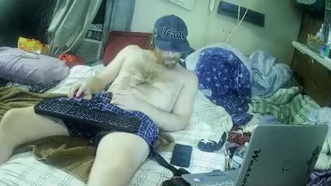 Snapshot of westninja chatting on October 2025 05:06:01 AM EASTOFF online show from October 2025 05:06:01 AM