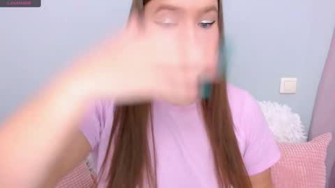 molly online show from December 2024 09:00:02 PM