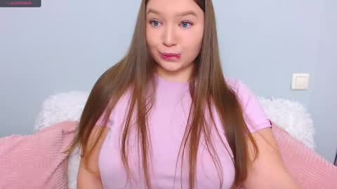 molly online show from March 2025 08:38:02 PM