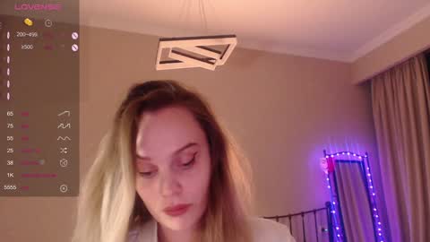 Snapshot of wet_lana chatting on February 2025 06:12:01 PM Lana online show from February 2025 06:12:01 PM