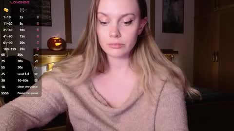 Snapshot of wet_lana chatting on October 2025 06:42:02 PM Lana online show from October 2025 06:42:02 PM