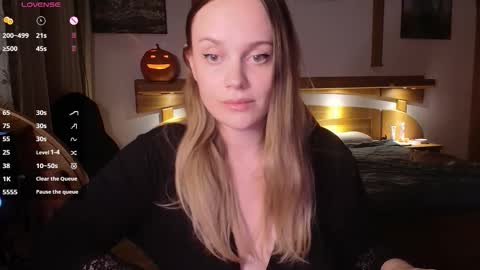 Snapshot of wet_lana chatting on October 2025 07:49:01 PM Lana online show from October 2025 07:49:01 PM