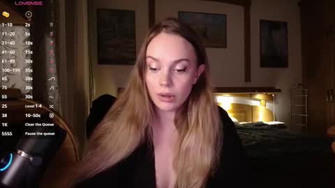 Snapshot of wet_lana chatting on November 2025 08:47:01 PM Lana online show from November 2025 08:47:01 PM