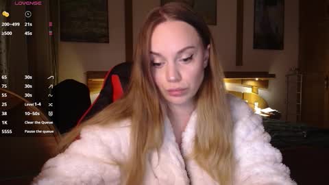 Snapshot of wet_lana chatting on November 2025 09:14:02 PM Lana online show from November 2025 09:14:02 PM