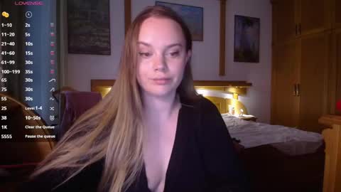 Lana online show from April 2026 05:30:01 PM