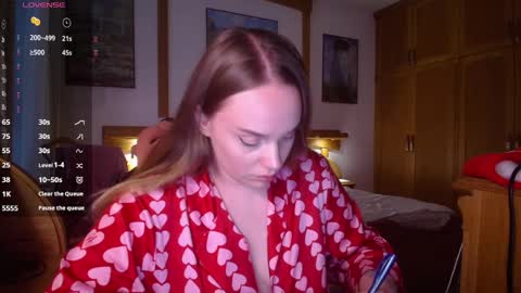 Lana online show from April 2026 05:30:01 PM