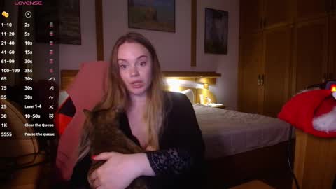 Lana online show from May 2026 08:39:01 PM