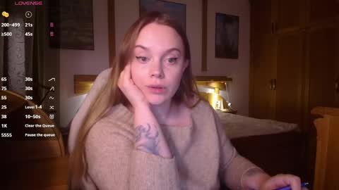 Lana online show from May 2026 07:52:01 PM