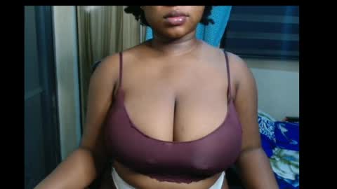 Snapshot of wet_xxpussy55 chatting on July 2026 04:40:01 AM Sonia online show from July 2026 04:40:01 AM