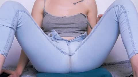Beatrice Moan from LovenseWet from Tip MenuOpen for Private online show from April 2026 05:44:02 AM