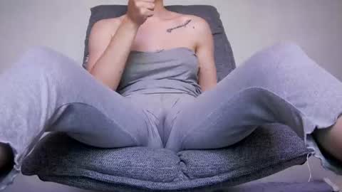 Beatrice Moan from LovenseWet from Tip MenuOpen for Private online show from June 2026 09:34:01 PM