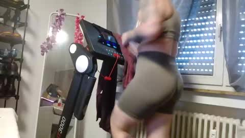 Snapshot of wetgerman2 chatting on February 2025 10:59:01 AM Wetgerman online show from February 2025 10:59:01 AM