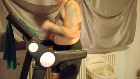 Snapshot of wetgerman2 chatting on October 2025 09:10:02 PM Wetgerman online show from October 2025 09:10:02 PM