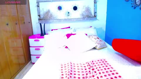 gina online show from November 2025 05:38:01 AM