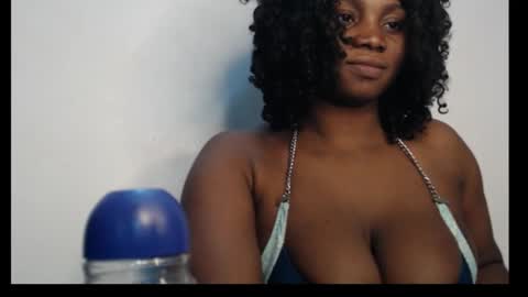 wetmypussy02 online show from October 2025 09:11:01 AM