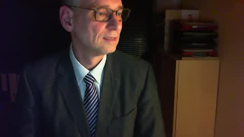 Franz online show from January 2025 05:56:01 PM