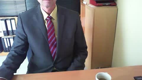 Franz online show from April 2026 12:43:01 PM