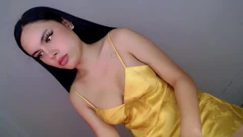 Snapshot of what_the_fuckxx chatting on February 2026 07:18:02 AM kiara online show from February 2026 07:18:02 AM