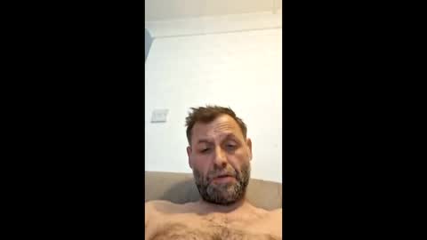 whateveruwant1on1 online show from April 2026 05:44:02 PM