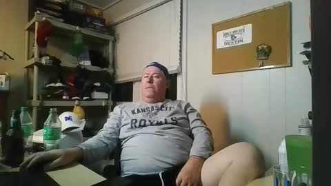 Snapshot of whiskyguy47 chatting on November 2025 03:38:02 AM whiskyguy47 online show from November 2025 03:38:02 AM