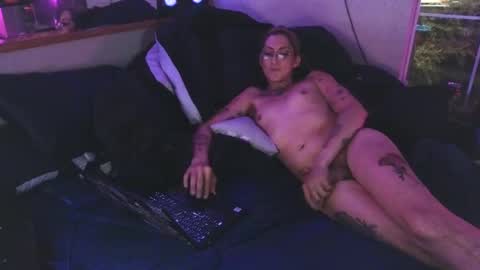 Risky online show from November 2025 10:27:01 AM