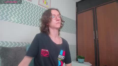 Snapshot of white_king4 chatting on October 2025 01:08:01 PM white_king4 online show from October 2025 01:08:01 PM