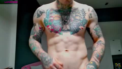 Snapshot of white_king999 chatting on October 2025 04:02:02 AM Max online show from October 2025 04:02:02 AM