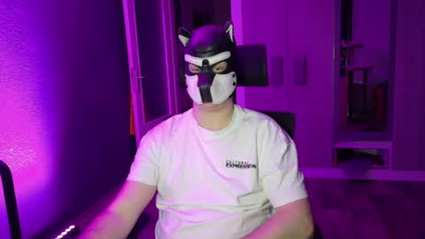 Snapshot of white_pup chatting on April 2026 06:13:02 PM white_pup online show from April 2026 06:13:02 PM