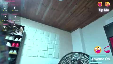 white_sexy_ online show from April 2026 10:20:02 AM