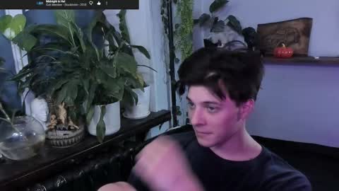 Snapshot of whiteegrimm chatting on November 2025 07:34:02 PM Gus online show from November 2025 07:34:02 PM