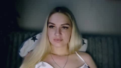 whitehex666 online show from June 2026 05:13:02 PM