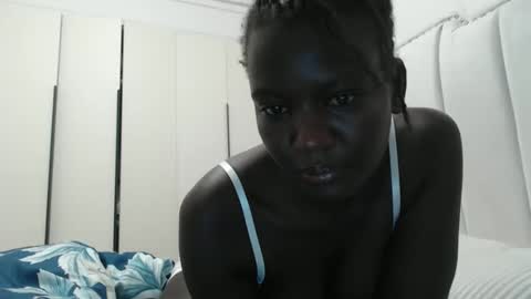 Snapshot of whitenightandqueen chatting on May 2026 01:03:01 AM whitenightandqueen online show from May 2026 01:03:01 AM
