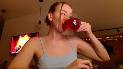 Snapshot of whiteprincessluna chatting on October 2025 02:14:02 PM You wont find me here on Saturdays and Sundays online show from October 2025 02:14:02 PM