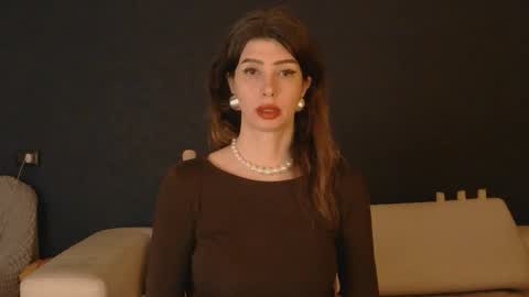 White Queen online show from March 2026 09:43:01 PM