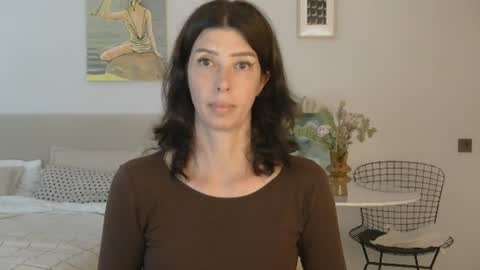 White Queen online show from June 2026 02:44:02 PM