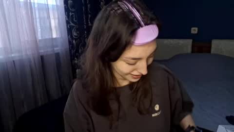 Cindy online show from April 2026 04:11:01 PM