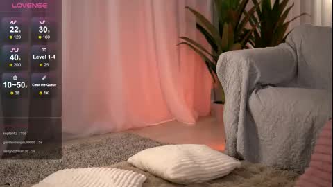 whitneyandrews online show from December 2025 05:24:02 AM