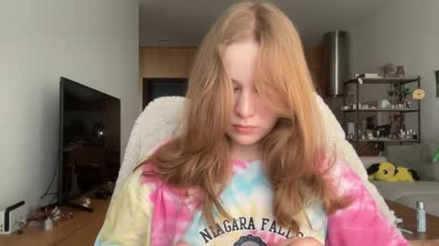 Alisa online show from May 2026 07:49:02 AM