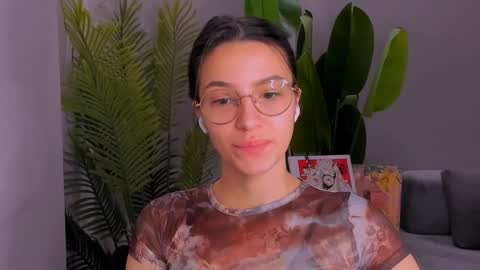 Snapshot of whoislulu chatting on December 2024 07:52:02 PM whoislulu online show from December 2024 07:52:02 PM