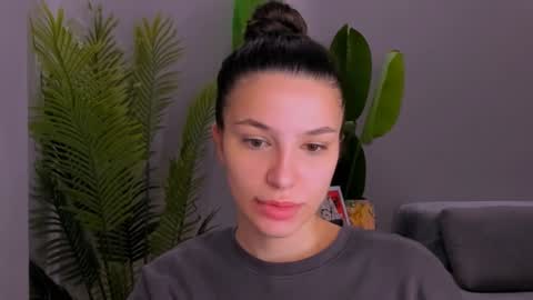 Snapshot of whoislulu chatting on February 2025 07:07:02 AM whoislulu online show from February 2025 07:07:02 AM