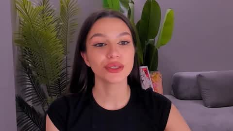 Snapshot of whoislulu chatting on February 2025 06:33:02 PM whoislulu online show from February 2025 06:33:02 PM