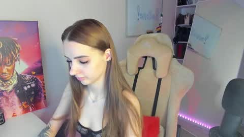 Abby  online show from December 2024 10:28:02 AM