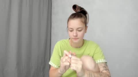 Snapshot of why_again_me chatting on February 2026 07:28:02 PM Veronica online show from February 2026 07:28:02 PM