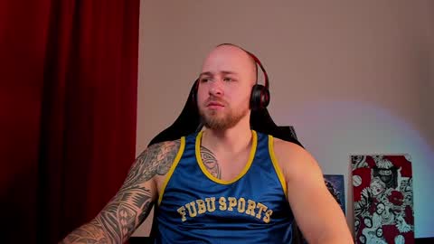 Snapshot of why_you_so_serious chatting on December 2024 04:13:02 PM VI online show from December 2024 04:13:02 PM