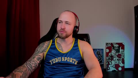 Snapshot of why_you_so_serious chatting on December 2024 07:18:02 PM VI online show from December 2024 07:18:02 PM