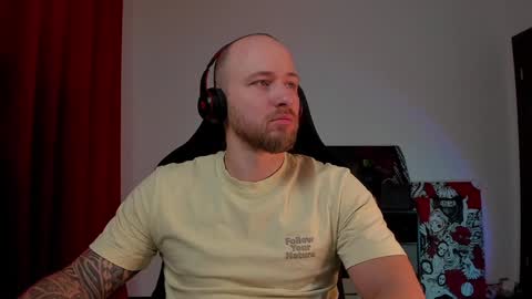 Snapshot of why_you_so_serious chatting on January 2025 07:08:01 PM VI online show from January 2025 07:08:01 PM