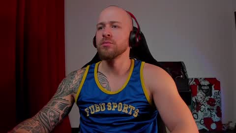 Snapshot of why_you_so_serious chatting on January 2025 03:15:02 PM VI online show from January 2025 03:15:02 PM