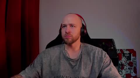 Snapshot of why_you_so_serious chatting on January 2025 07:37:01 PM VI online show from January 2025 07:37:01 PM