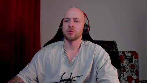 Snapshot of why_you_so_serious chatting on January 2025 09:36:01 PM VI online show from January 2025 09:36:01 PM