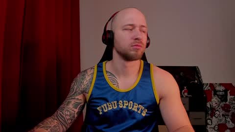 Snapshot of why_you_so_serious chatting on February 2025 02:02:02 PM VI online show from February 2025 02:02:02 PM